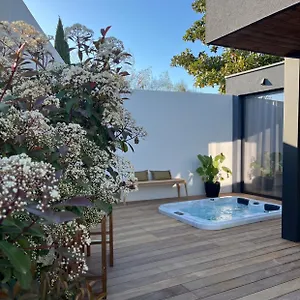 https://lodge-valbelle.fr-provencehotel.com